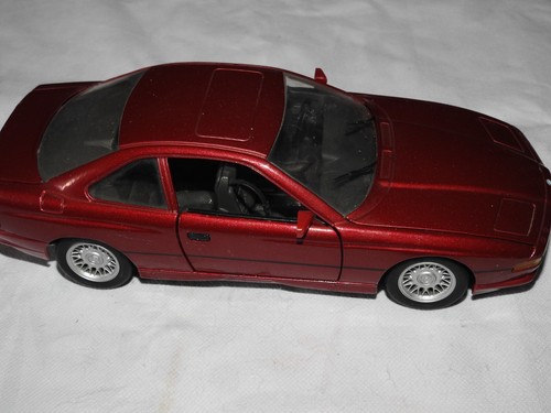 Voiture miniature bmw 850 - voiture,