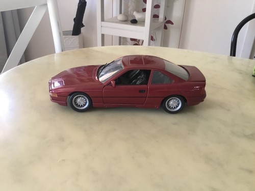 Voiture miniature maisto 18 - voiture, 1/18